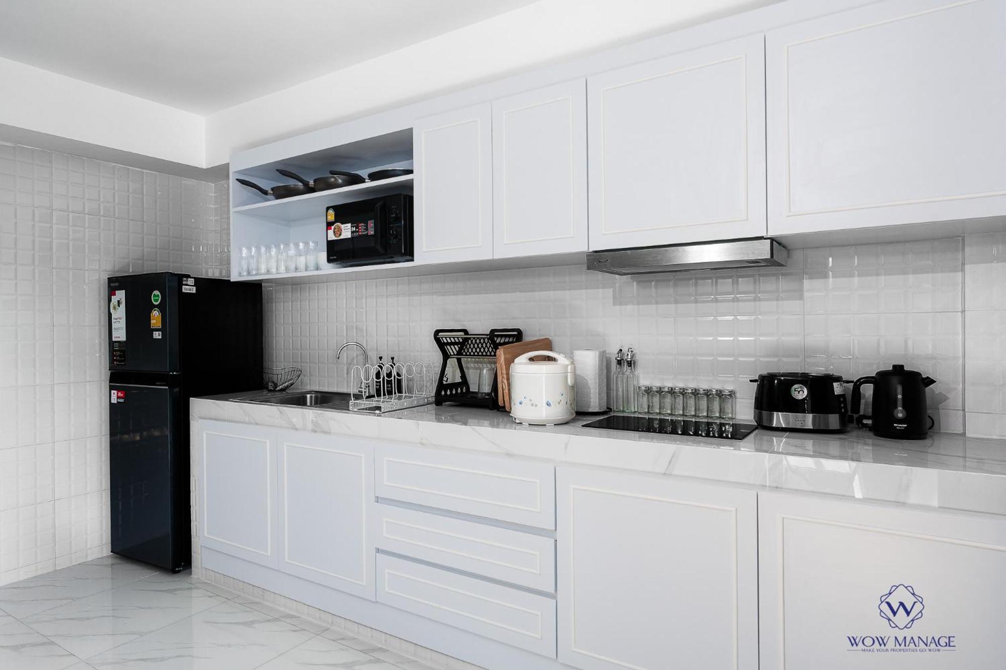 Enjoy Sunset Rainbow Alley - Wow Townhouse At Patong Hill Exterior foto